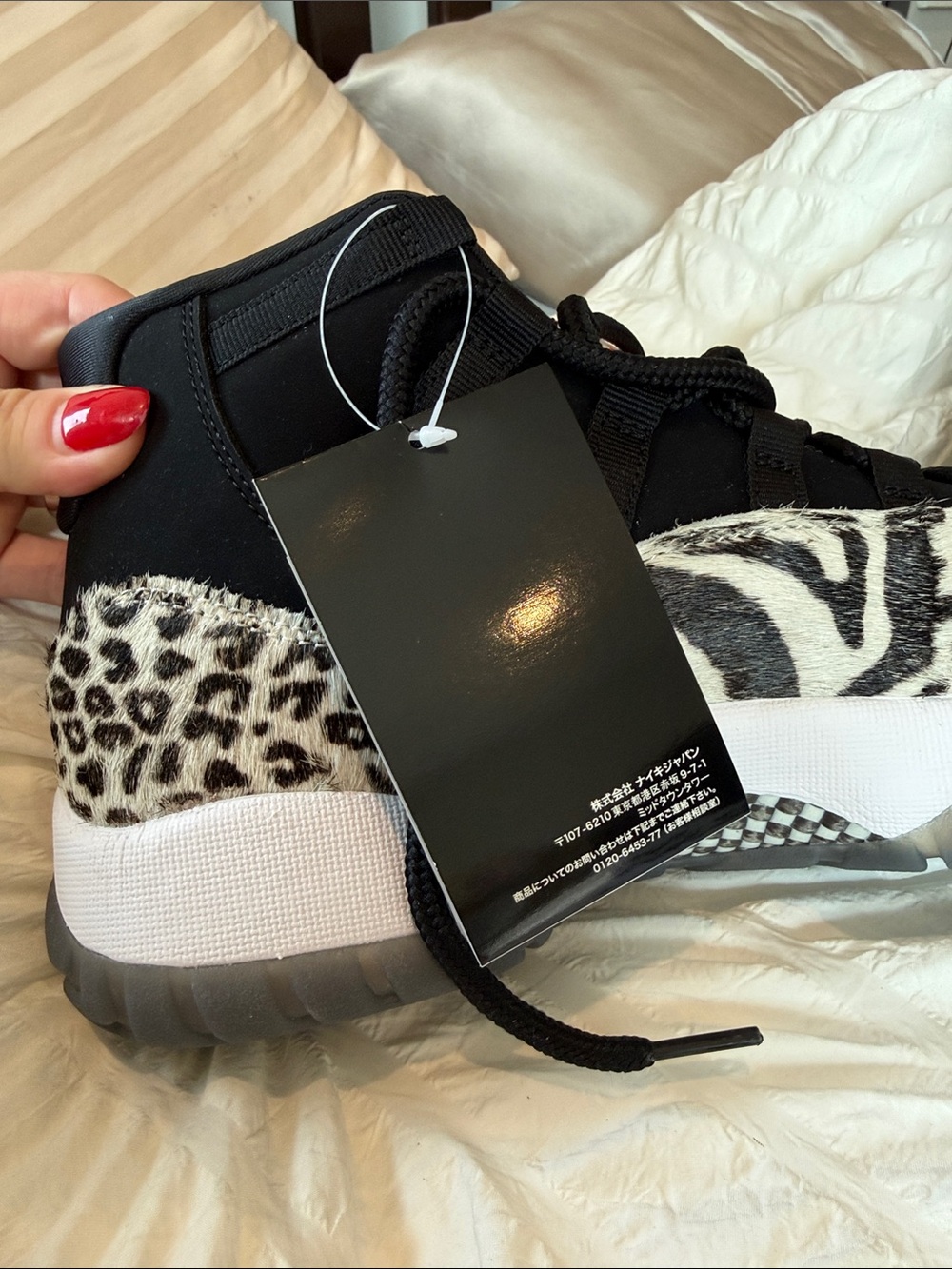 Jordan Women’s Air Jordan Black and White Animal-Print High-Top Sneakers, 10.5 - Picture 5 of 5